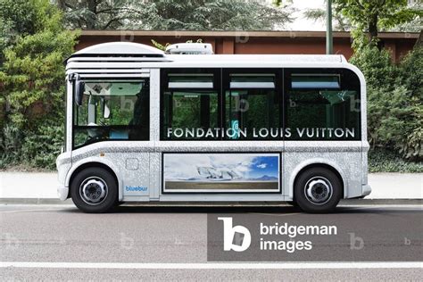 bus fondation louis vuitton|louis vuitton museum website.